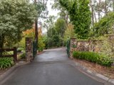 https://images.listonce.com.au/custom/160x/listings/15-worcester-street-lilydale-vic-3140/314/01524314_img_03.jpg?RPi5xNMXpGo