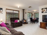 https://images.listonce.com.au/custom/160x/listings/15-wyuna-walk-mooroolbark-vic-3138/499/01524499_img_04.jpg?DFnyV7dtCgU