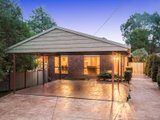 https://images.listonce.com.au/custom/160x/listings/15-wyuna-walk-mooroolbark-vic-3138/499/01524499_img_17.jpg?H_YNJKcwtwo