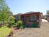 https://images.listonce.com.au/custom/160x/listings/15-yarra-street-yarra-glen-vic-3775/393/01525393_img_12.jpg?vsQNaGg78K8