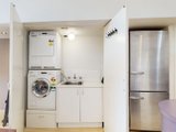https://images.listonce.com.au/custom/160x/listings/150-danks-street-albert-park-vic-3206/244/01817244_img_08.jpg?dF_5fSaHVK8