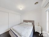 https://images.listonce.com.au/custom/160x/listings/150-stockmans-way-kensington-vic-3031/717/01572717_img_04.jpg?_1Xk4PZyksU