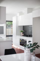 https://images.listonce.com.au/custom/160x/listings/150-white-street-mordialloc-vic-3195/309/01052309_img_06.jpg?exURkdygUfk