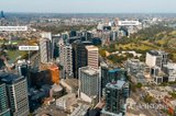 https://images.listonce.com.au/custom/160x/listings/150322-kings-place-south-melbourne-vic-3205/433/01900433_img_24.jpg?KRJ6fR2M3n0