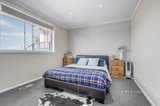 https://images.listonce.com.au/custom/160x/listings/151-avonhurst-drive-glen-waverley-vic-3150/751/01513751_img_04.jpg?YJAmYksAgs8