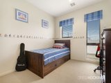 https://images.listonce.com.au/custom/160x/listings/151-john-liston-drive-newport-vic-3015/940/01202940_img_09.jpg?0gvRTMpkVAI