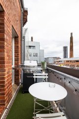 https://images.listonce.com.au/custom/160x/listings/151-pottery-court-brunswick-vic-3056/353/01186353_img_10.jpg?7_tgnMdzJxM