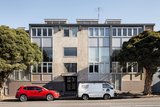 https://images.listonce.com.au/custom/160x/listings/151-stawell-street-west-melbourne-vic-3003/689/01719689_img_04.jpg?2vgVvPWPXj8