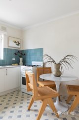 https://images.listonce.com.au/custom/160x/listings/15109-wilson-street-carlton-north-vic-3054/348/01978348_img_09.jpg?CQKNzcRfA7M