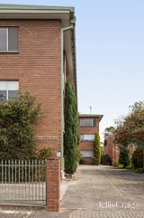 https://images.listonce.com.au/custom/160x/listings/15109-wilson-street-carlton-north-vic-3054/348/01978348_img_16.jpg?LxTvqsJIC3M