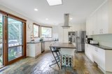 https://images.listonce.com.au/custom/160x/listings/1511-513-canterbury-road-vermont-vic-3133/328/01118328_img_04.jpg?0FAVdT4lU_I