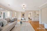 https://images.listonce.com.au/custom/160x/listings/151a-lincoln-road-croydon-vic-3136/560/01982560_img_02.jpg?jNUs3MqA9aY