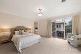 https://images.listonce.com.au/custom/160x/listings/151a-lincoln-road-croydon-vic-3136/560/01982560_img_06.jpg?IFzAqBxqxNU