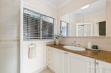 https://images.listonce.com.au/custom/160x/listings/151a-lincoln-road-croydon-vic-3136/560/01982560_img_08.jpg?Gg4y6mZaEj4