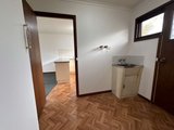 https://images.listonce.com.au/custom/160x/listings/152-calder-street-manifold-heights-vic-3218/860/01646860_img_06.jpg?vW3TDeL69yY