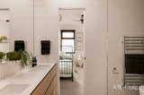 https://images.listonce.com.au/custom/160x/listings/152-clark-street-port-melbourne-vic-3207/964/01950964_img_15.jpg?yuC-cQVNYu0