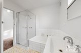 https://images.listonce.com.au/custom/160x/listings/152-edgar-street-glen-iris-vic-3146/386/01734386_img_07.jpg?0Tmr1enWPJ4