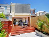 https://images.listonce.com.au/custom/160x/listings/152-farrell-street-port-melbourne-vic-3207/968/01793968_img_01.jpg?s2F1B4IE6_c