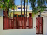 https://images.listonce.com.au/custom/160x/listings/152-farrell-street-port-melbourne-vic-3207/968/01793968_img_03.jpg?HMOnEQnEydw