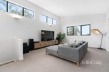 https://images.listonce.com.au/custom/160x/listings/152-franklin-street-eltham-vic-3095/360/01880360_img_06.jpg?GigQ_RAaSPQ