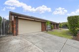 https://images.listonce.com.au/custom/160x/listings/152-glenola-road-chelsea-vic-3196/987/01837987_img_06.jpg?VaBDktxtL0s