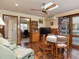 https://images.listonce.com.au/custom/160x/listings/152-manchester-road-mooroolbark-vic-3138/377/01524377_img_08.jpg?Ic6se1eW7lw