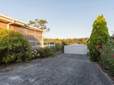 https://images.listonce.com.au/custom/160x/listings/152-manchester-road-mooroolbark-vic-3138/377/01524377_img_16.jpg?z-uUo6gQmdA