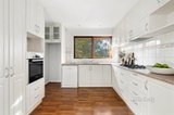 https://images.listonce.com.au/custom/160x/listings/152-reichelt-avenue-montmorency-vic-3094/517/01365517_img_06.jpg?dE34bPN3HPA