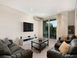 https://images.listonce.com.au/custom/160x/listings/15200-bay-street-port-melbourne-vic-3207/258/01794258_img_05.jpg?Q_oG0KLFEIQ