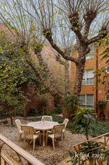 https://images.listonce.com.au/custom/160x/listings/15201-lennox-street-richmond-vic-3121/482/01906482_img_11.jpg?8IbBnzZbYhE