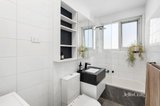 https://images.listonce.com.au/custom/160x/listings/15276a-domain-road-south-yarra-vic-3141/717/01967717_img_06.jpg?uw1ChkJFaTI