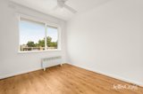 https://images.listonce.com.au/custom/160x/listings/15278-barkly-street-elwood-vic-3184/055/01932055_img_03.jpg?GGLxPEayVR0