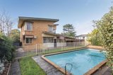 https://images.listonce.com.au/custom/160x/listings/153-belford-road-kew-east-vic-3102/332/01547332_img_07.jpg?CvqdlMKtAwY