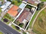 https://images.listonce.com.au/custom/160x/listings/153-goldsworthy-road-corio-vic-3214/585/01698585_img_14.jpg?NhF0hCTJyJM