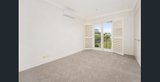 https://images.listonce.com.au/custom/160x/listings/153a-wellington-street-kew-vic-3101/374/01632374_img_06.jpg?i9GeHZ7tMYg