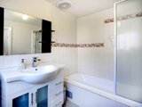 https://images.listonce.com.au/custom/160x/listings/154-capel-street-north-melbourne-vic-3051/379/01793379_img_03.jpg?VU1Gw7vD_oA