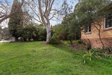 https://images.listonce.com.au/custom/160x/listings/154-lower-plenty-road-rosanna-vic-3084/394/01747394_img_14.jpg?5Uyb1cWtJ8E