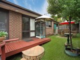 https://images.listonce.com.au/custom/160x/listings/154-oliver-street-ringwood-vic-3134/713/00620713_img_04.jpg?rxXisNLgTd4