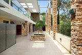 https://images.listonce.com.au/custom/160x/listings/1540-rosanna-road-heidelberg-vic-3084/185/01970185_img_14.jpg?tgHNobcYyq8