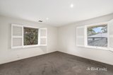 https://images.listonce.com.au/custom/160x/listings/155-ernest-jones-drive-macleod-vic-3085/387/01578387_img_08.jpg?vVJjXasbGRk