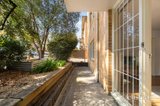 https://images.listonce.com.au/custom/160x/listings/155-haines-street-north-melbourne-vic-3051/553/01970553_img_07.jpg?BgZg09Qny5I