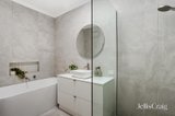 https://images.listonce.com.au/custom/160x/listings/155-moylan-street-bentleigh-east-vic-3165/014/01988014_img_10.jpg?XUciQpacGdU