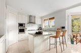 https://images.listonce.com.au/custom/160x/listings/155-park-street-moonee-ponds-vic-3039/887/01916887_img_04.jpg?qM1v0P6k0TY
