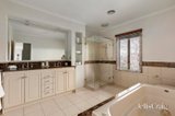https://images.listonce.com.au/custom/160x/listings/155-park-street-moonee-ponds-vic-3039/887/01916887_img_09.jpg?FMkgDdlc4YU