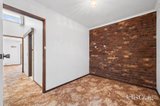 https://images.listonce.com.au/custom/160x/listings/1555-anslow-street-woodend-vic-3442/093/01772093_img_08.jpg?sbLgvVskdI0