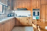 https://images.listonce.com.au/custom/160x/listings/156-glasgow-avenue-reservoir-vic-3073/205/01691205_img_06.jpg?GqwYts_AwiA