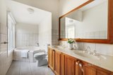 https://images.listonce.com.au/custom/160x/listings/156-patterson-road-bentleigh-vic-3204/793/01030793_img_11.jpg?ihW8e6Zb4yU