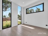 https://images.listonce.com.au/custom/160x/listings/156-wilma-avenue-mulgrave-vic-3170/381/01986381_img_10.jpg?SLbWtpvyZdY
