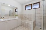 https://images.listonce.com.au/custom/160x/listings/1568-74-farm-road-cheltenham-vic-3192/953/01623953_img_07.jpg?bxY8HHVy9vw