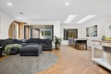 https://images.listonce.com.au/custom/160x/listings/156a-hereford-road-lilydale-vic-3140/234/01520234_img_10.jpg?N_CwrxGlo1k